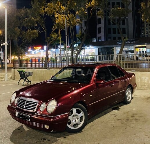 Mercedes E 200 1999, 317,000 km - 2.0 l - Bakı