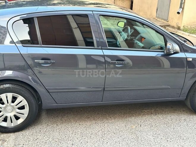 Opel Astra 2009, 288,000 km - 1.4 l - Bakı