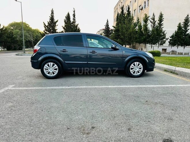 Opel Astra 2009, 288,000 km - 1.4 l - Bakı