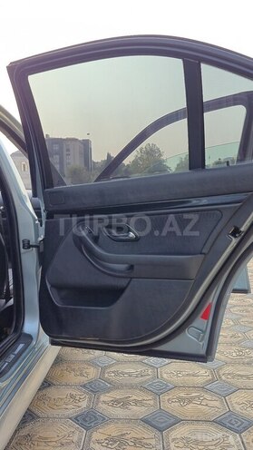 BMW 520 2001, 200,000 km - 2.2 l - Gəncə