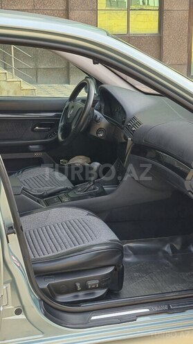 BMW 520 2001, 200,000 km - 2.2 l - Gəncə