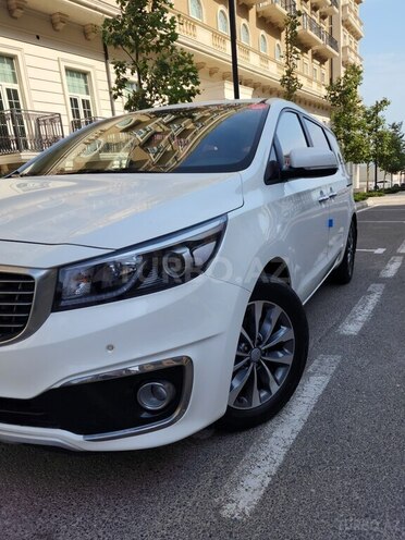 Kia Carnival 2016, 240,000 km - 2.2 l - Bakı