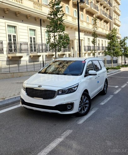 Kia Carnival 2016, 240,000 km - 2.2 l - Bakı