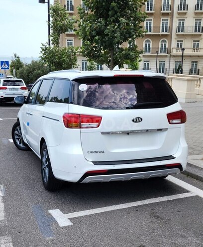 Kia Carnival 2016, 240,000 km - 2.2 l - Bakı