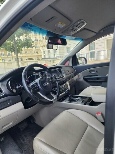 Kia Carnival 2016, 240,000 km - 2.2 l - Bakı
