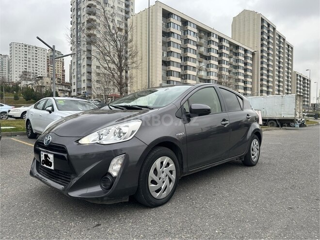Toyota Aqua 2015, 145,000 km - 1.5 l - Bakı