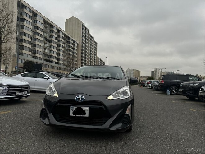 Toyota Aqua 2015, 145,000 km - 1.5 l - Bakı