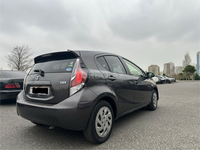 Toyota Aqua 2015, 145,000 km - 1.5 l - Bakı