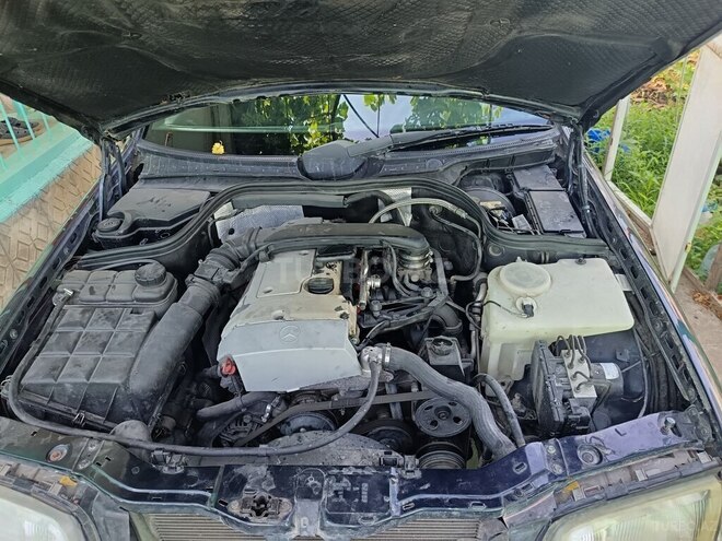 Mercedes C 180 2000, 284,433 km - 2.0 l - Xaçmaz