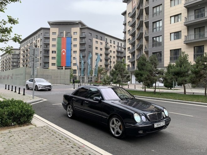 Mercedes E 320 2000, 470,000 km - 3.2 l - Bakı