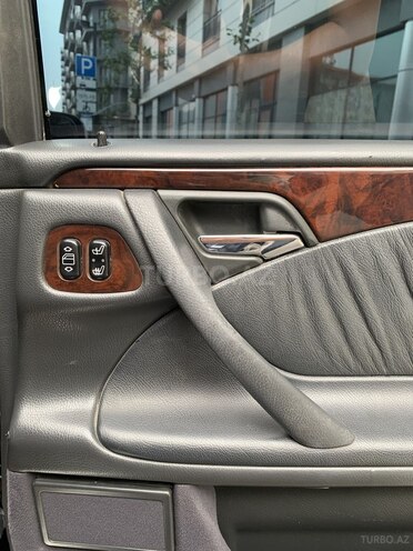 Mercedes E 320 2000, 470,000 km - 3.2 l - Bakı