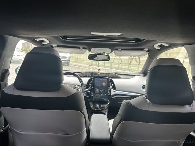 Toyota Prius 2018, 199,000 km - 1.8 л - Bakı