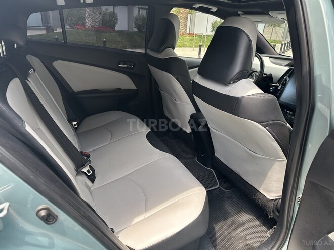 Toyota Prius 2018, 199,000 km - 1.8 л - Bakı