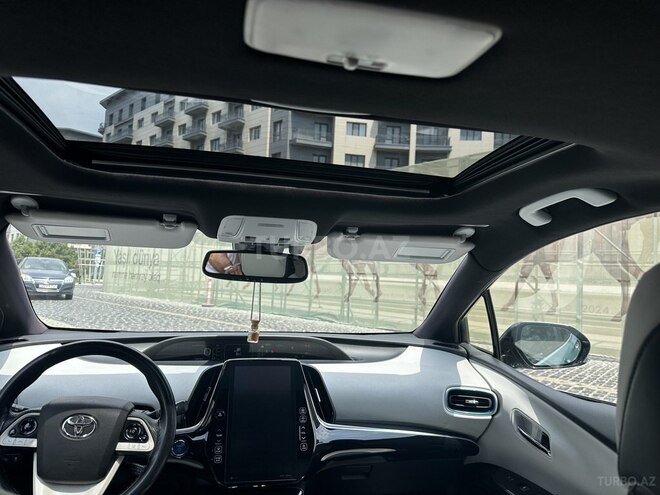 Toyota Prius 2018, 199,000 km - 1.8 л - Bakı