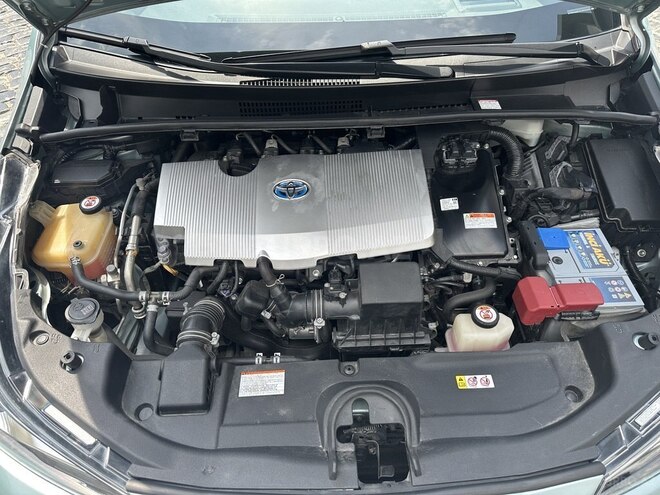 Toyota Prius 2018, 199,000 km - 1.8 л - Bakı