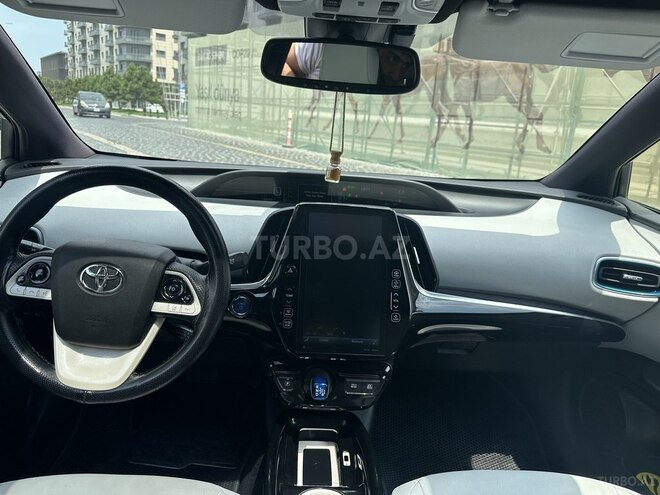 Toyota Prius 2018, 199,000 km - 1.8 л - Bakı