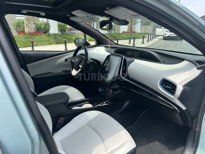 Toyota Prius 2018, 199,000 km - 1.8 л - Bakı