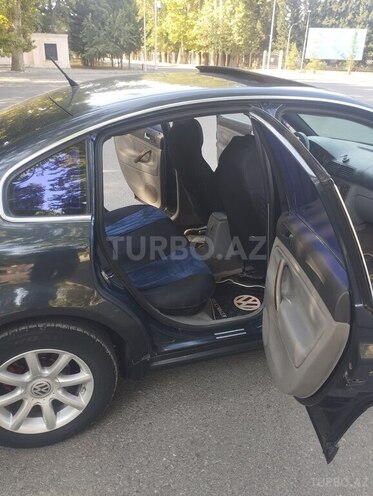 Volkswagen Passat 2003, 259,210 km - 1.8 l - Mingəçevir