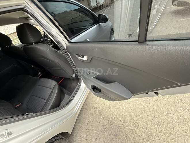Kia Rio 2018, 74,450 km - 1.6 l - Bakı