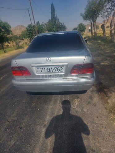 Mercedes E 280 1997, 459,762 km - 2.8 l - Naxçıvan