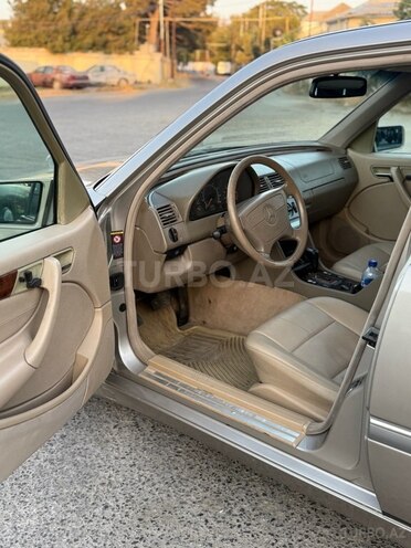 Mercedes C 230 1999, 301,231 km - 2.3 l - Bakı