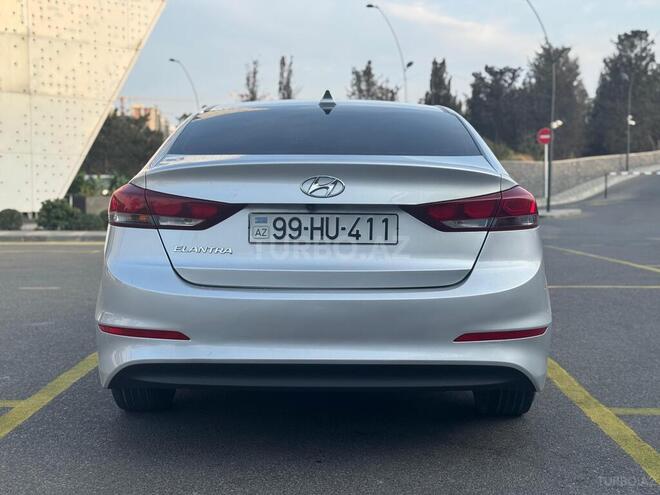 Hyundai Elantra 2018, 188,293 km - 2.0 l - Bakı