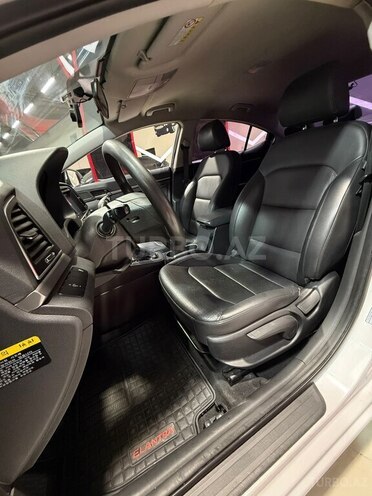 Hyundai Elantra 2015, 170,000 km - 1.6 l - Sumqayıt