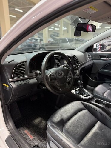 Hyundai Elantra 2015, 170,000 km - 1.6 l - Sumqayıt