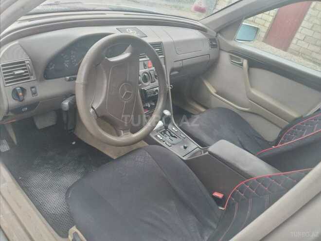 Mercedes C 230 1997, 561,228 km - 2.3 л - Sabirabad