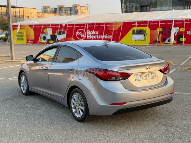 Hyundai Elantra 2015, 121,800 km - 1.8 l - Bakı