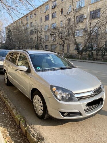 Opel Astra 2005, 196,380 km - 1.4 l - Salyan