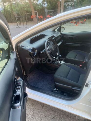 Toyota Aqua 2017, 75,000 km - 1.5 l - Bakı