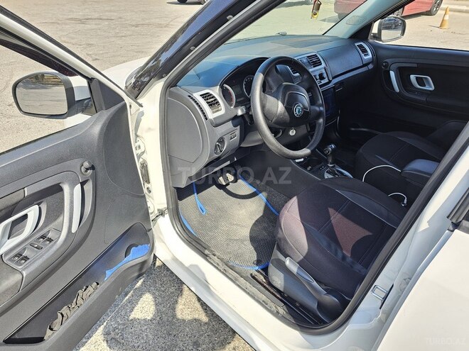 Skoda Fabia 2010, 206,351 km - 1.6 l - Bakı