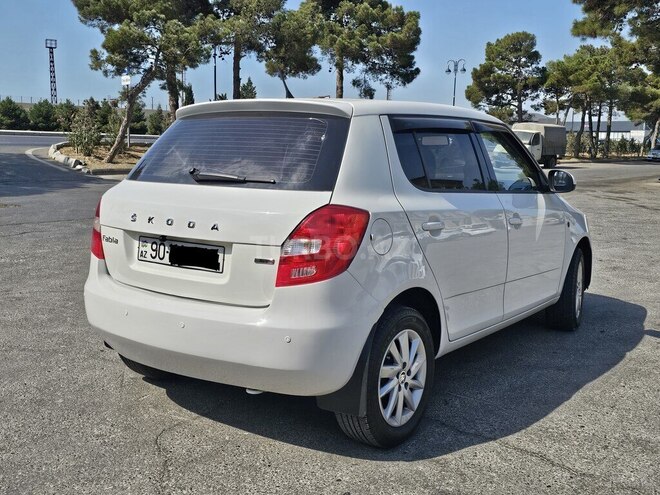 Skoda Fabia 2010, 206,351 km - 1.6 l - Bakı
