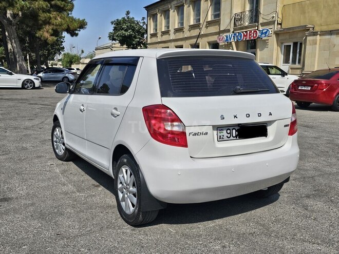 Skoda Fabia 2010, 206,351 km - 1.6 l - Bakı