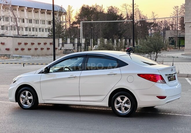 Hyundai Accent 2014, 214,000 km - 1.6 l - Sumqayıt