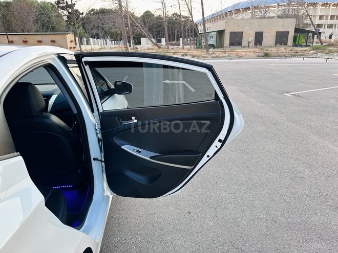 Hyundai Accent 2014, 214,000 km - 1.6 l - Sumqayıt