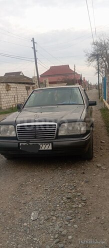 Mercedes E 220 1994, 404,652 km - 2.2 l - Bakı