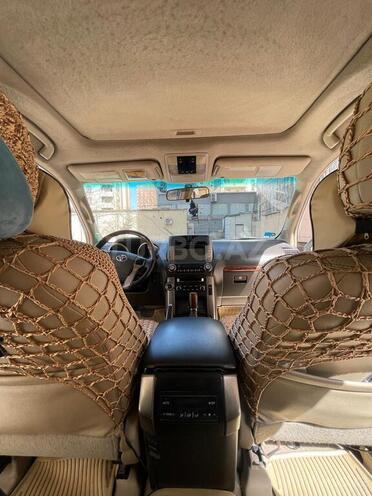 Toyota Land Cruiser Prado 2011, 215,000 km - 4.0 л - Bakı