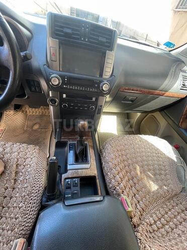 Toyota Land Cruiser Prado 2011, 215,000 km - 4.0 л - Bakı