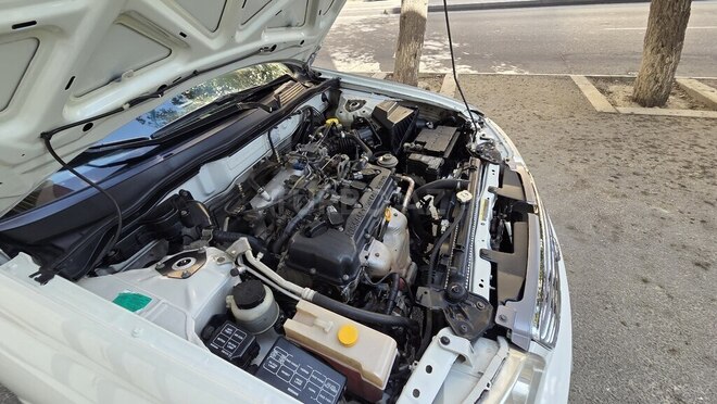 Nissan Sunny 2010, 191,300 km - 1.6 l - Bakı