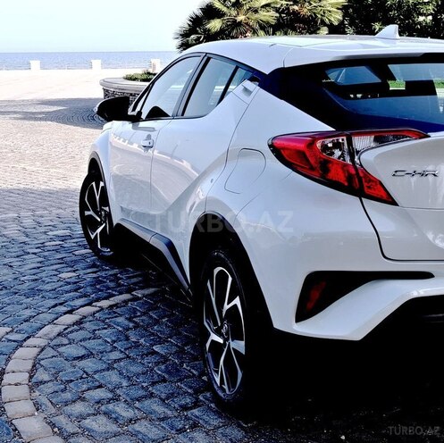 Toyota C-HR 2018, 124,990 km - 2.0 l - Bakı