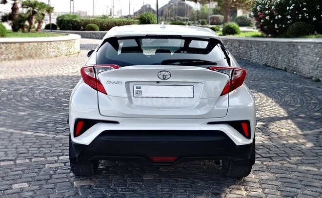 Toyota C-HR 2018, 124,990 km - 2.0 l - Bakı