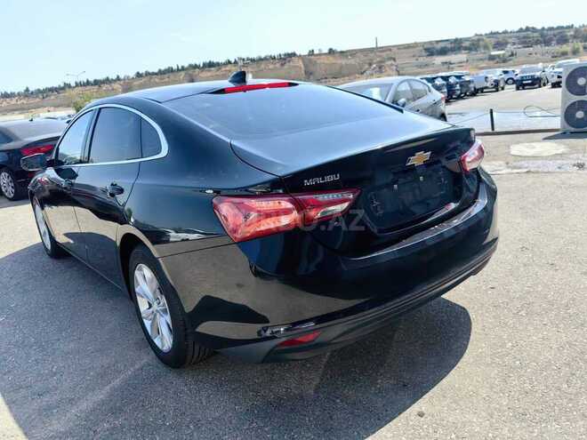 Chevrolet Malibu-8