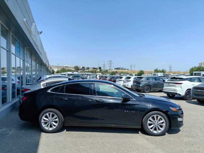 Chevrolet Malibu-5