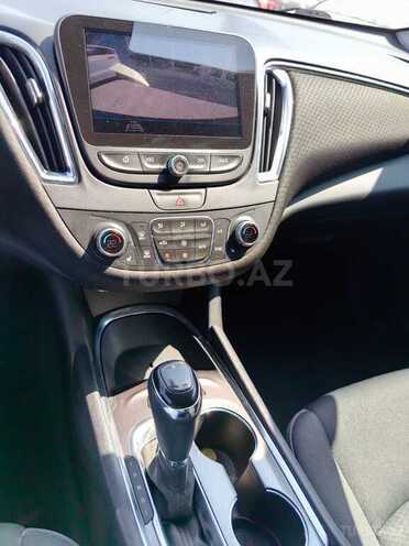 Chevrolet Malibu-13
