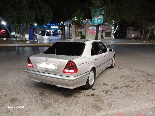 Mercedes C 240 1999, 350,000 km - 2.6 l - Sumqayıt