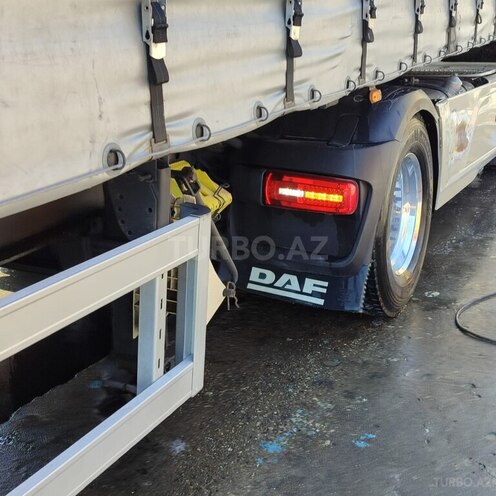 DAF 105 XF 2017, 990,000 km - 13.0 l - Bakı
