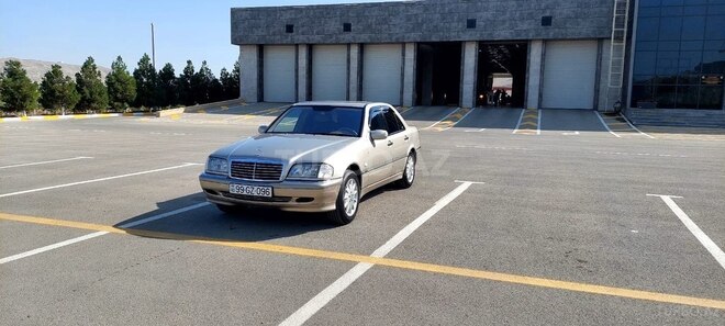 Mercedes C 200 1998, 180,000 km - 2.0 l - Bakı