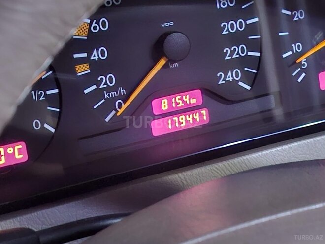 Mercedes C 200 1998, 180,000 km - 2.0 l - Bakı